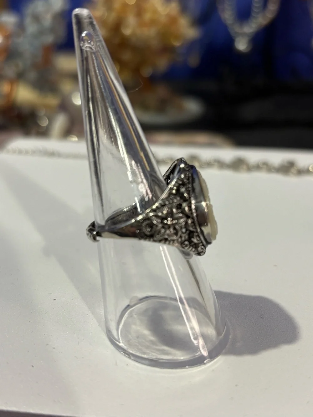 Sterling Cameo Mother-of-Pearl Ring in White